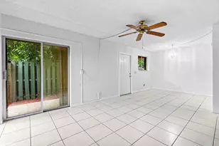 1876 Fairview Villas Dr, West Palm Beach, FL 33406 - Photo 10
