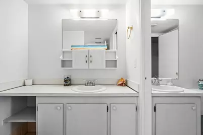 1876 Fairview Villas Drive #3, Palm Springs, FL 33406 - Photo 4