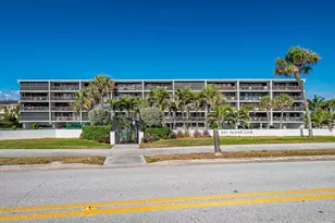 4141 Ocean Dr, Vero Beach, FL 32963 - Photo 32
