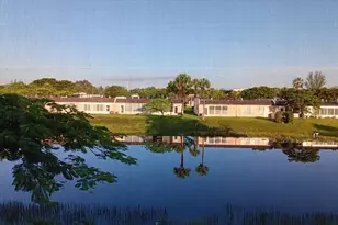 154 Lake Meryl Dr, West Palm Beach, FL 33411 - Photo 18