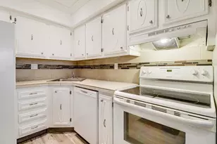 2600 S Kanner Hwy, Stuart, FL 34994 - Photo 16