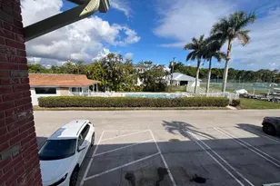 658 NE 6th Ct, Boynton Beach, FL 33435 - Photo 26