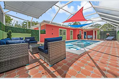 532 N Palmway, Lake Worth Beach, FL 33460 - Photo 1