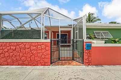 532 N Palmway, Lake Worth Beach, FL 33460 - Photo 4