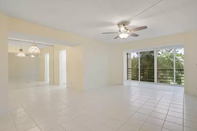 3810 Via Poinciana #404, Lake Worth, FL 33467 - Photo 6