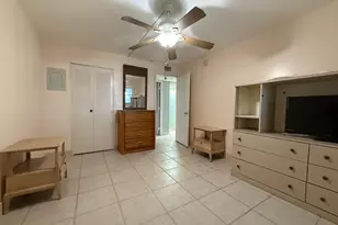 337 Saxony H, Delray Beach, FL 33446 - Photo 18