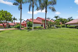 7613 Lexington Club Blvd, Delray Beach, FL 33446 - Photo 2