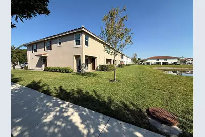 6794 Broadwater Lane, Lake Worth, FL 33467 - Photo 4