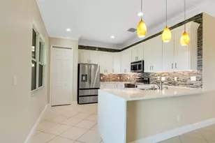 10007 SW Ambrose Way, Port Saint Lucie, FL 34986 - Photo 16