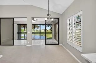 8041 Aberdeen Dr, Boynton Beach, FL 33472 - Photo 10