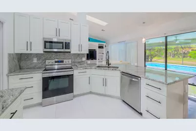 221 Cypress Trace, Royal Palm Beach, FL 33411 - Photo 16