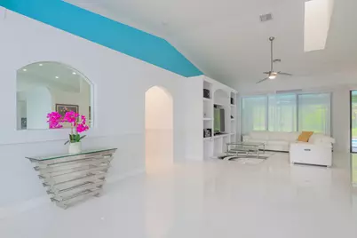 221 Cypress Trace, Royal Palm Beach, FL 33411 - Photo 12