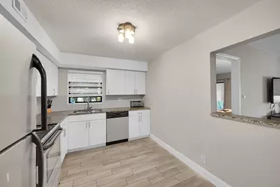 497 Piedmont K, Delray Beach, FL 33484 - Photo 4