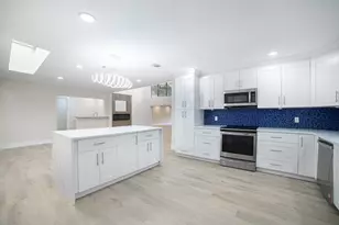 8008 Eastlake Dr, Boca Raton, FL 33433 - Photo 16