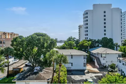 322 N Lakeside Court, West Palm Beach, FL 33407 - Photo 34