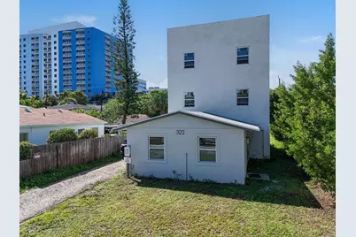 322 N Lakeside Court, West Palm Beach, FL 33407 - Photo 6