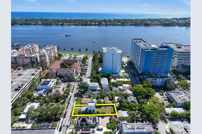 322 N Lakeside Court, West Palm Beach, FL 33407 - Photo 2