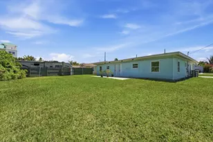 1400 Binney Dr, Fort Pierce, FL 34949 - Photo 32