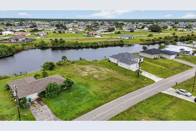 2616 NW 4th Place, Cape Coral, FL 33993 - Photo 38