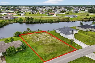 2616 NW 4th Pl, Cape Coral, FL 33993 - Photo 2