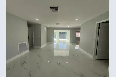 1319 Crest Drive, Palm Springs, FL 33461 - Photo 6