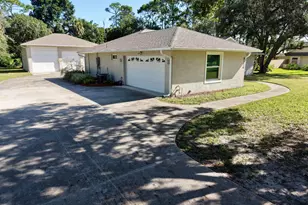 8330 Hidden Pines Rd, Fort Pierce, FL 34945 - Photo 4