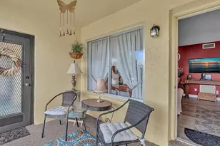 342 Pine Ridge Cir, Greenacres, FL 33463 - Photo 8