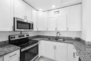 239 Ventnor Q, Deerfield Beach, FL 33442 - Photo 2