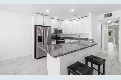 239 Ventnor Q, Deerfield Beach, FL 33442 - Photo 1