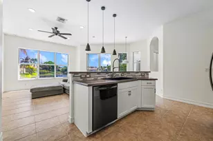 6916 NW 113th Ave, Parkland, FL 33076 - Photo 16