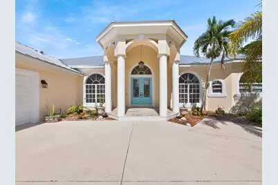 7820 SW Saddlebrook Drive, Port Saint Lucie, FL 34986 - Photo 4