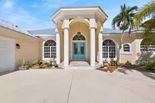 7820 SW Saddlebrook Dr, Port Saint Lucie, FL 34986 - Photo 4