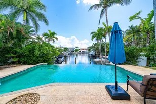 3026 NE 6th Dr, Boca Raton, FL 33431 - Photo 2