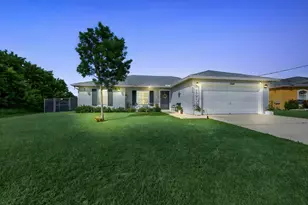 2086 SW Monterrey Ln, Port Saint Lucie, FL 34953 - Photo 1