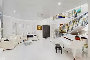 377 Squire Dr, Wellington, FL 33414 - Photo 2