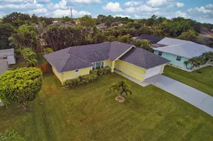 362 SW De Gouvea Terrace, Port Saint Lucie, FL 34984 - Photo 2