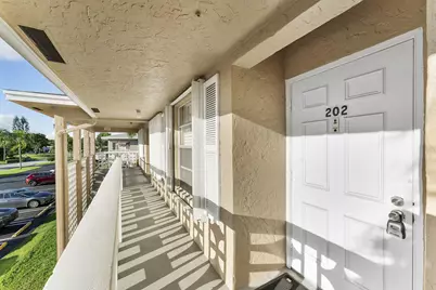 1050 Citrus #202, Delray Beach, FL 33445 - Photo 2
