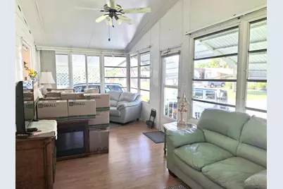 8204 W Bitterbush Lane, Port Saint Lucie, FL 34952 - Photo 16