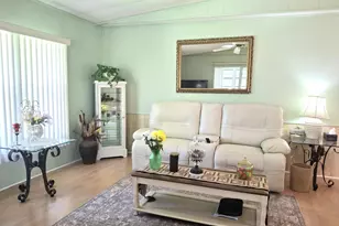 8204 W Bitterbush Ln, Port Saint Lucie, FL 34952 - Photo 4