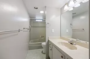 230 NE 26th Ave, Boynton Beach, FL 33435 - Photo 12