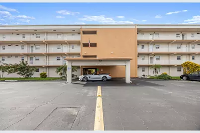 230 NE 26th Avenue #206, Boynton Beach, FL 33435 - Photo 1