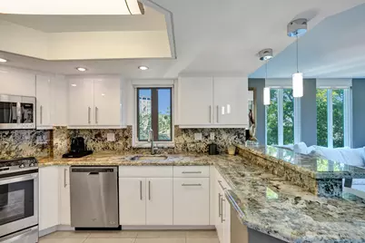 100 SE 5th Avenue #406, Boca Raton, FL 33432 - Photo 8