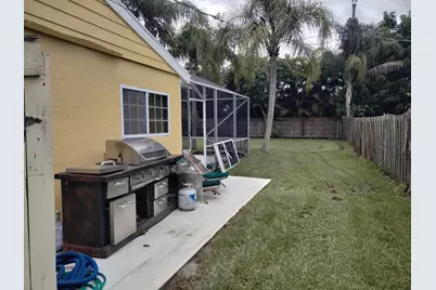 2342 SE Midtown Road, Port Saint Lucie, FL 34952 - Photo 12