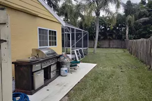 2342 SE Midtown Rd, Port Saint Lucie, FL 34952 - Photo 12