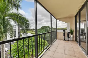 7754 Lakeside Blvd, Boca Raton, FL 33434 - Photo 14