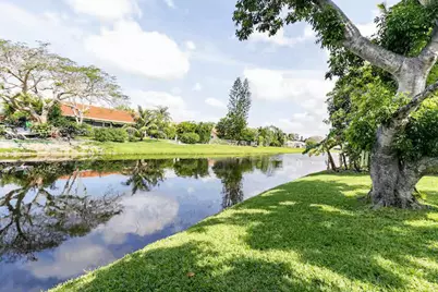 9823 Sun Pointe Drive, Boynton Beach, FL 33437 - Photo 12