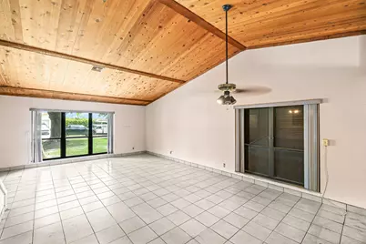 77 NW 5th Avenue, Boca Raton, FL 33432 - Photo 6