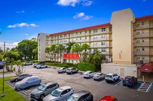 3959 Via Poinciana, Lake Worth, FL 33467 - Photo 32