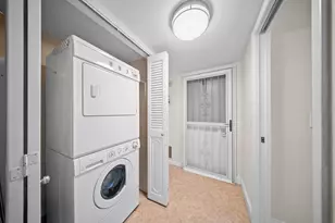 3959 Via Poinciana, Lake Worth, FL 33467 - Photo 24