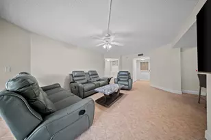 3959 Via Poinciana, Lake Worth, FL 33467 - Photo 2